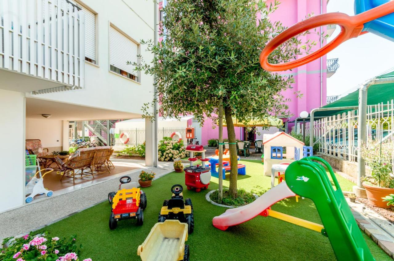 Hotel Di Giovanni Bibione Dış mekan fotoğraf